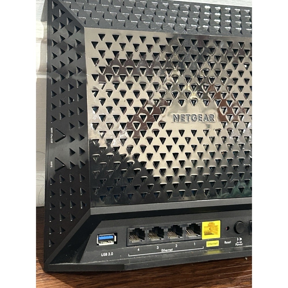 Netgear R6200v2 w/power supply R6200 Smart WiFi Router Bundle - Picture 9 of 16